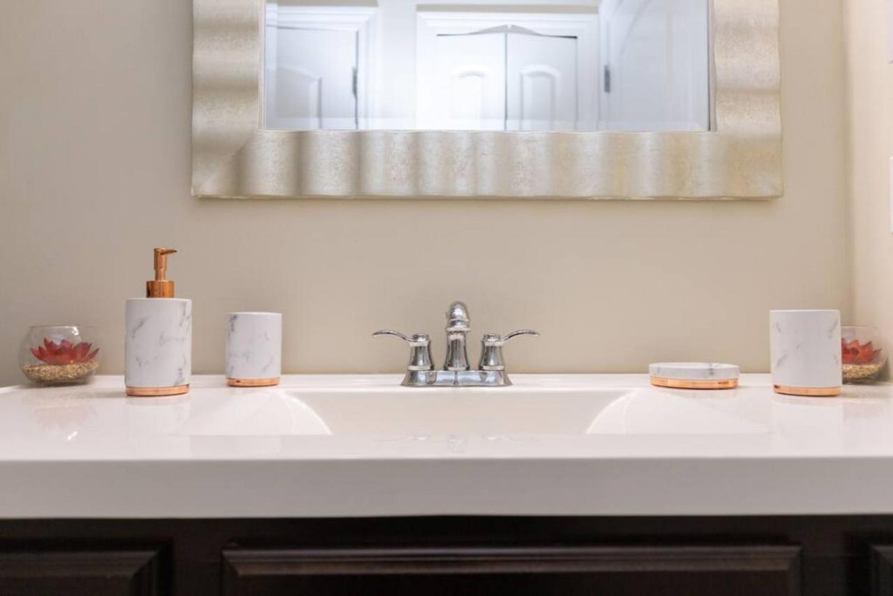 Stylish And Comfortable 1-Br In The Heart Of Detroit Bagian luar foto